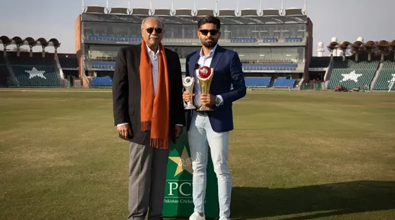 babar azam trophy recieved