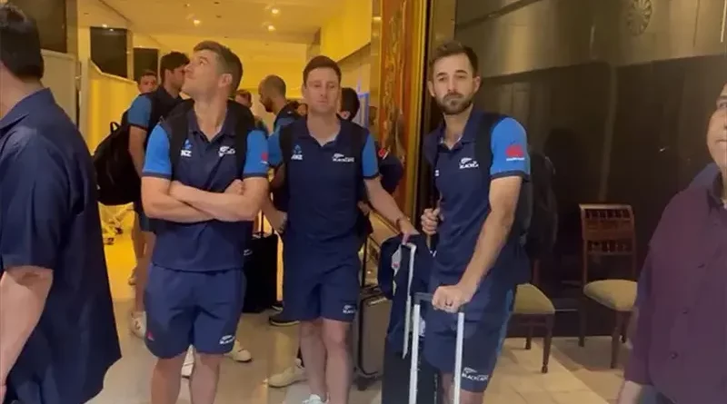 Kiwis squad reaches Pakistan